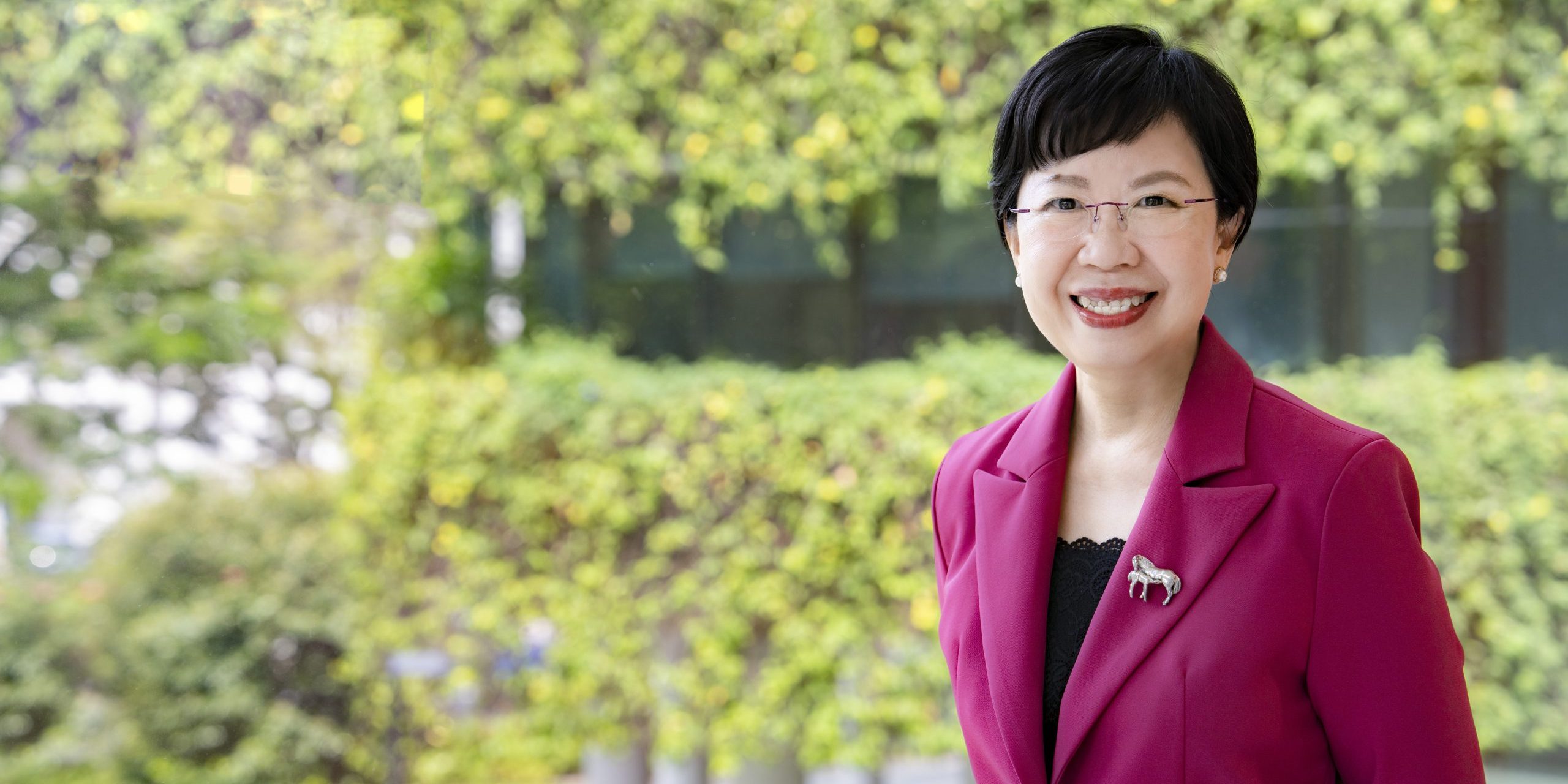 Mme Lily Kong
